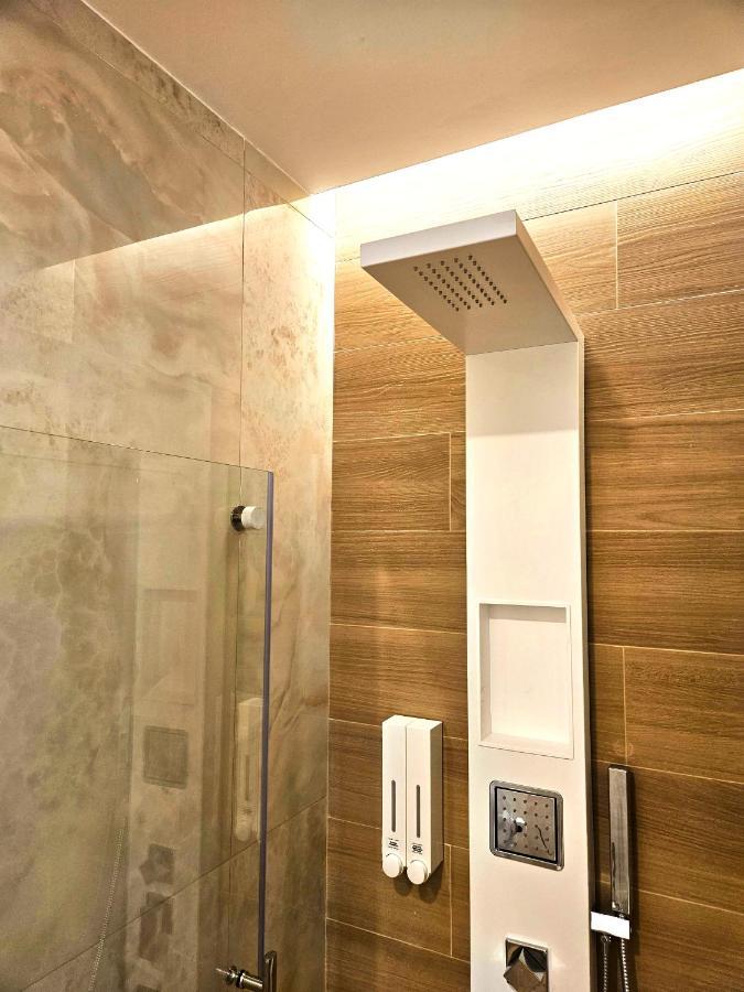 Bed & Breakfast Astoria Supreme - Modern Boutique Lecce